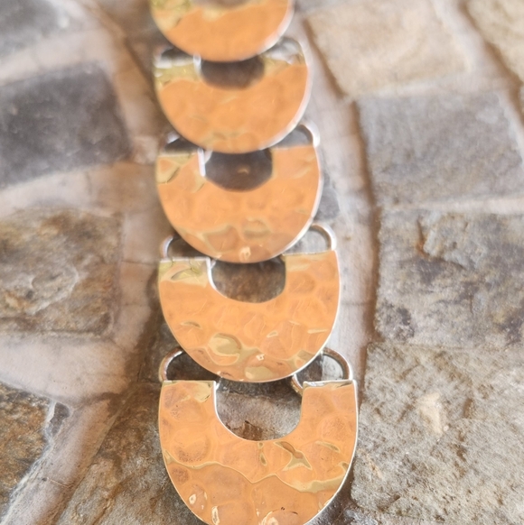 Sterling Silver hammered Link Bracelet - Picture 14 of 16